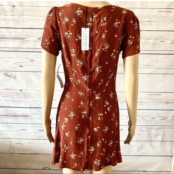 Flynn Skye maiden dress - Picture 4 of 4